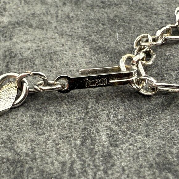 Vintage Signed Trifari Silver-Tone Herringbone Chain Collar Choker Necklace 14" - Picture 8 of 8